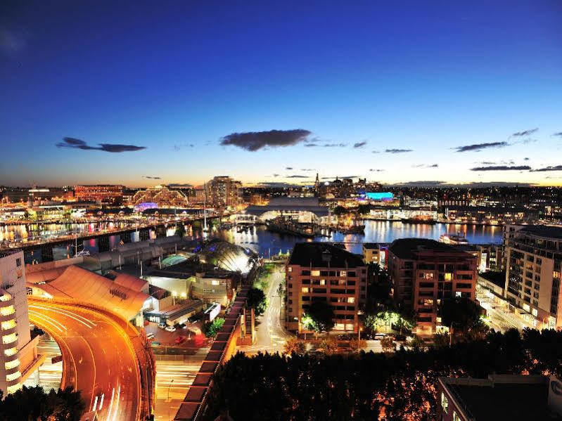 Metro Apartments On Darling Harbour Сідней Екстер'єр фото
